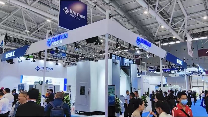 海天精工展會(huì)現(xiàn)場(chǎng) 海天精工展會(huì)現(xiàn)場(chǎng)